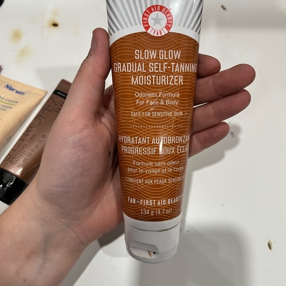 Makeup - Picture 7 of 16